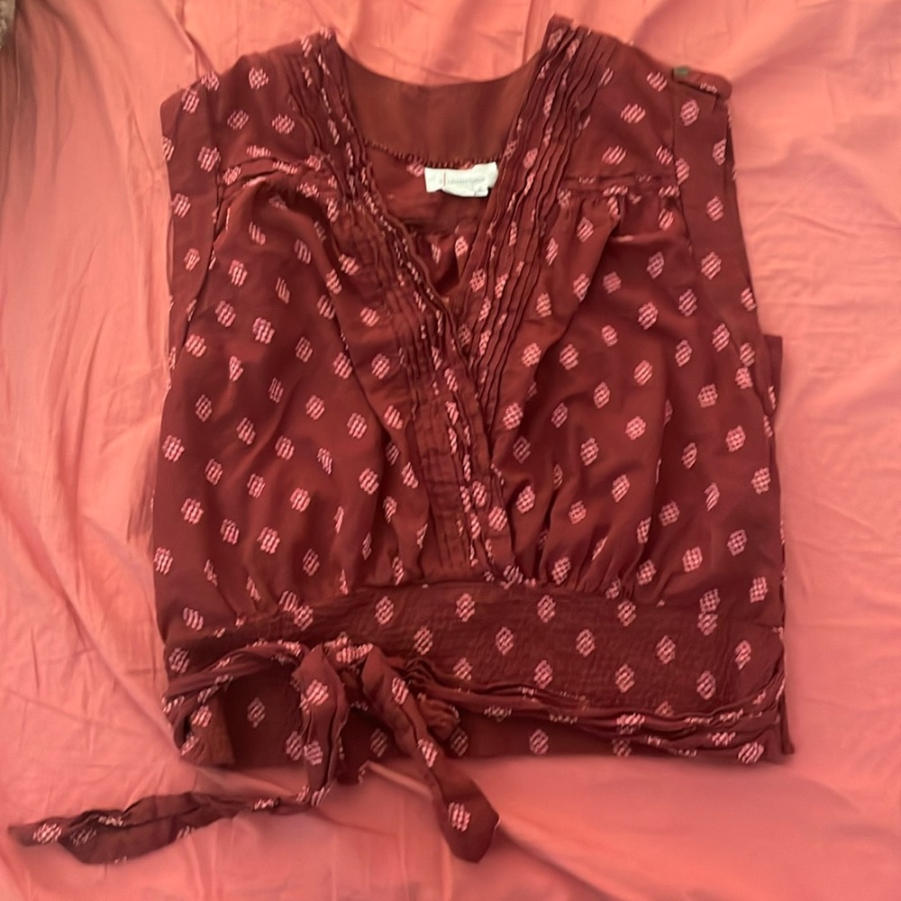 Sleeveless Anthropologie shirt